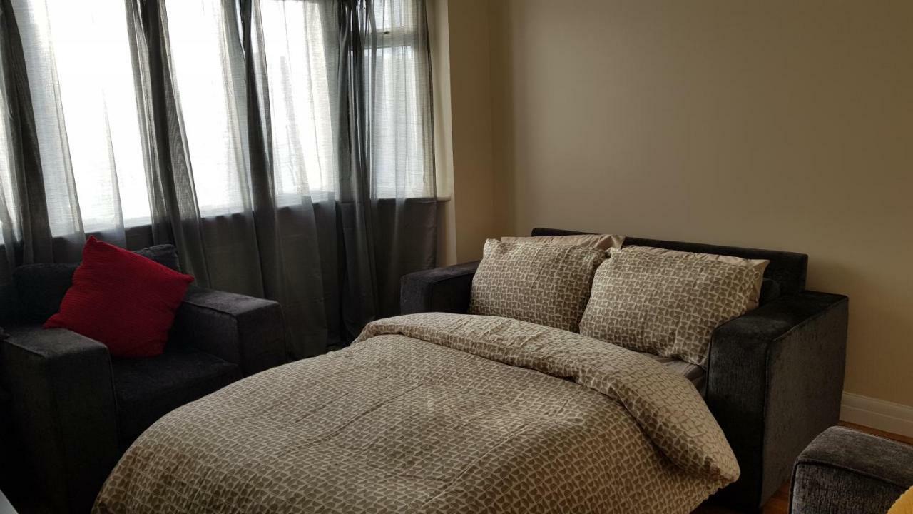 Elegant And Spacious 2 Bedroom Barnet Exteriör bild