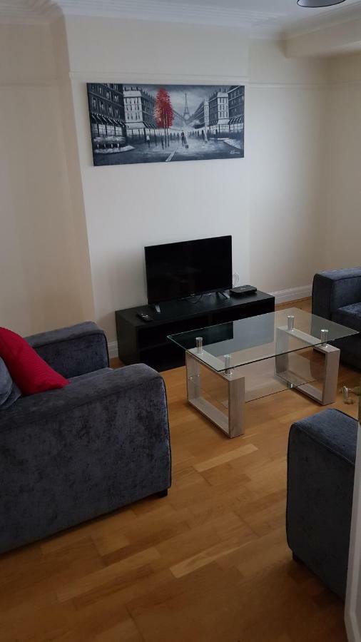 Elegant And Spacious 2 Bedroom Barnet Exteriör bild